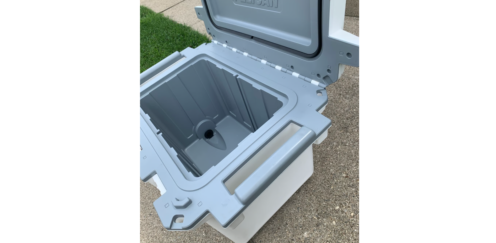 pelican 50qt elite cooler | 50 quart / 47.3 litre capacity | holds 38 cans or 47lbs of ice | white & gray | rugged hard cooler | camping ice box