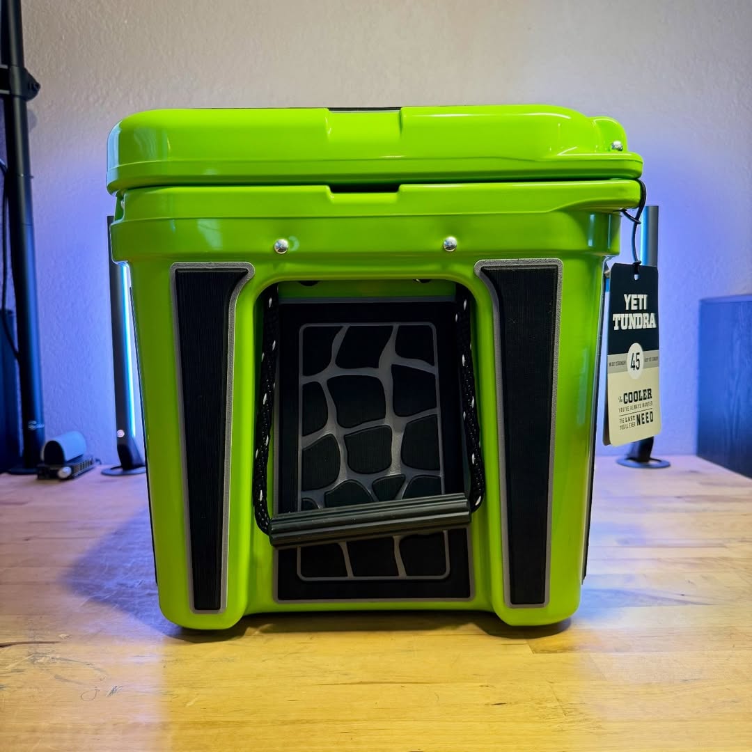 yeti tundra 45 venom cooler speaker uk