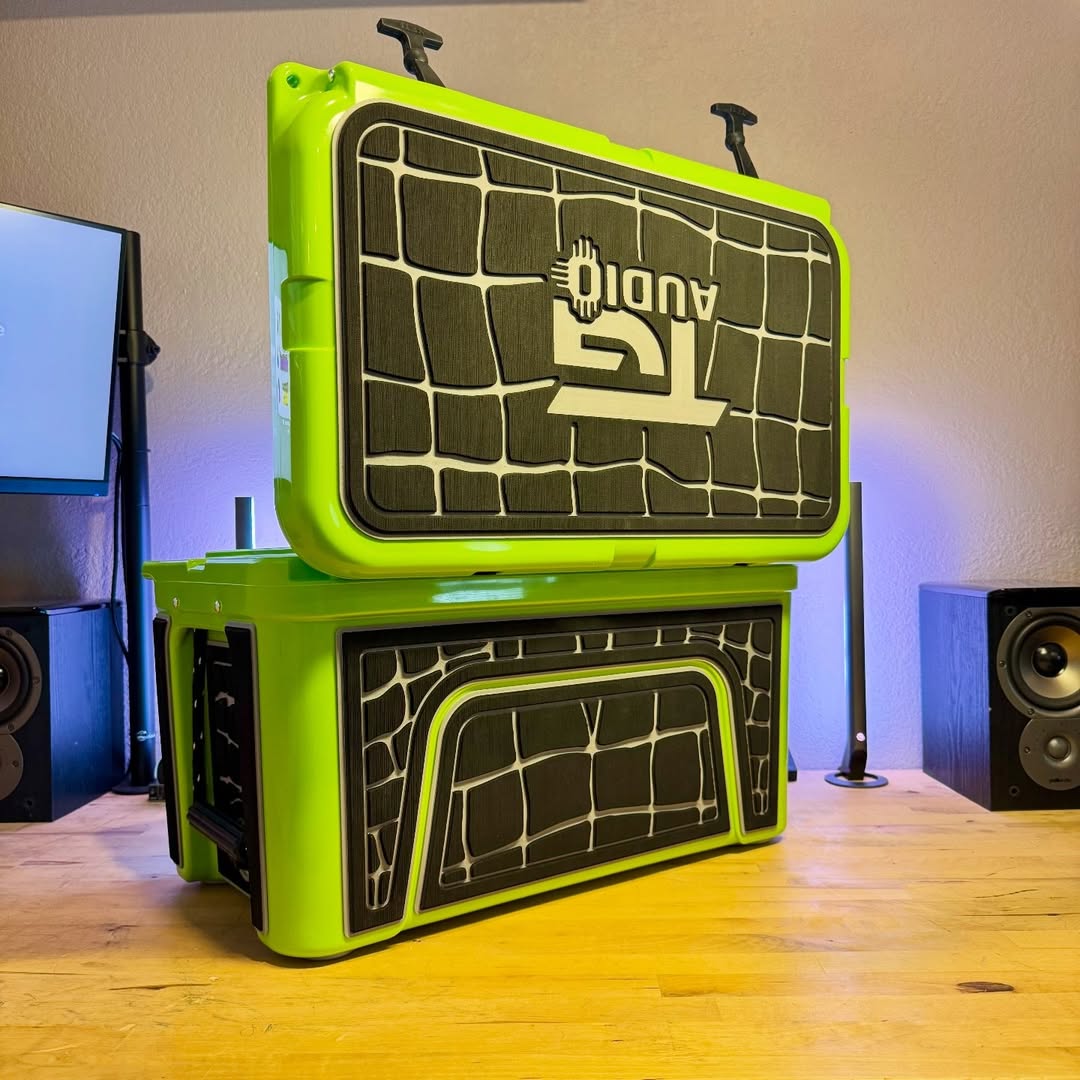 yeti tundra 45 venom cooler speaker uk