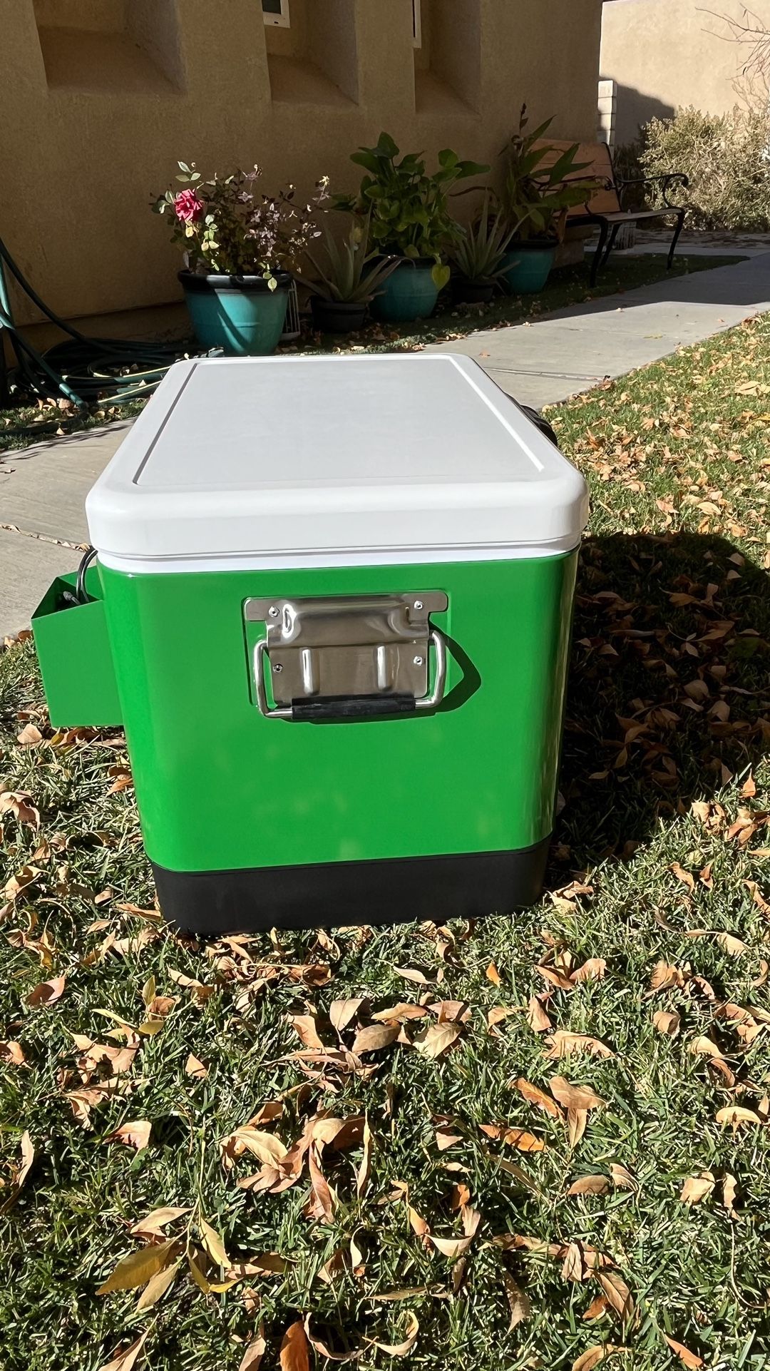 Heineken 54QT Bluetooth Cooler UK Green Metal Speaker Cooler