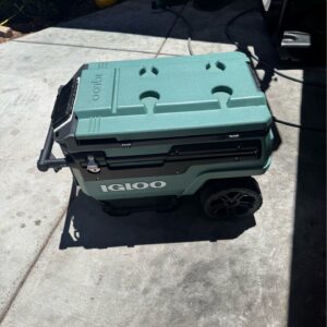 Igloo Trailmate Journey 70QT Cooler UK Green Wheeled Cooler