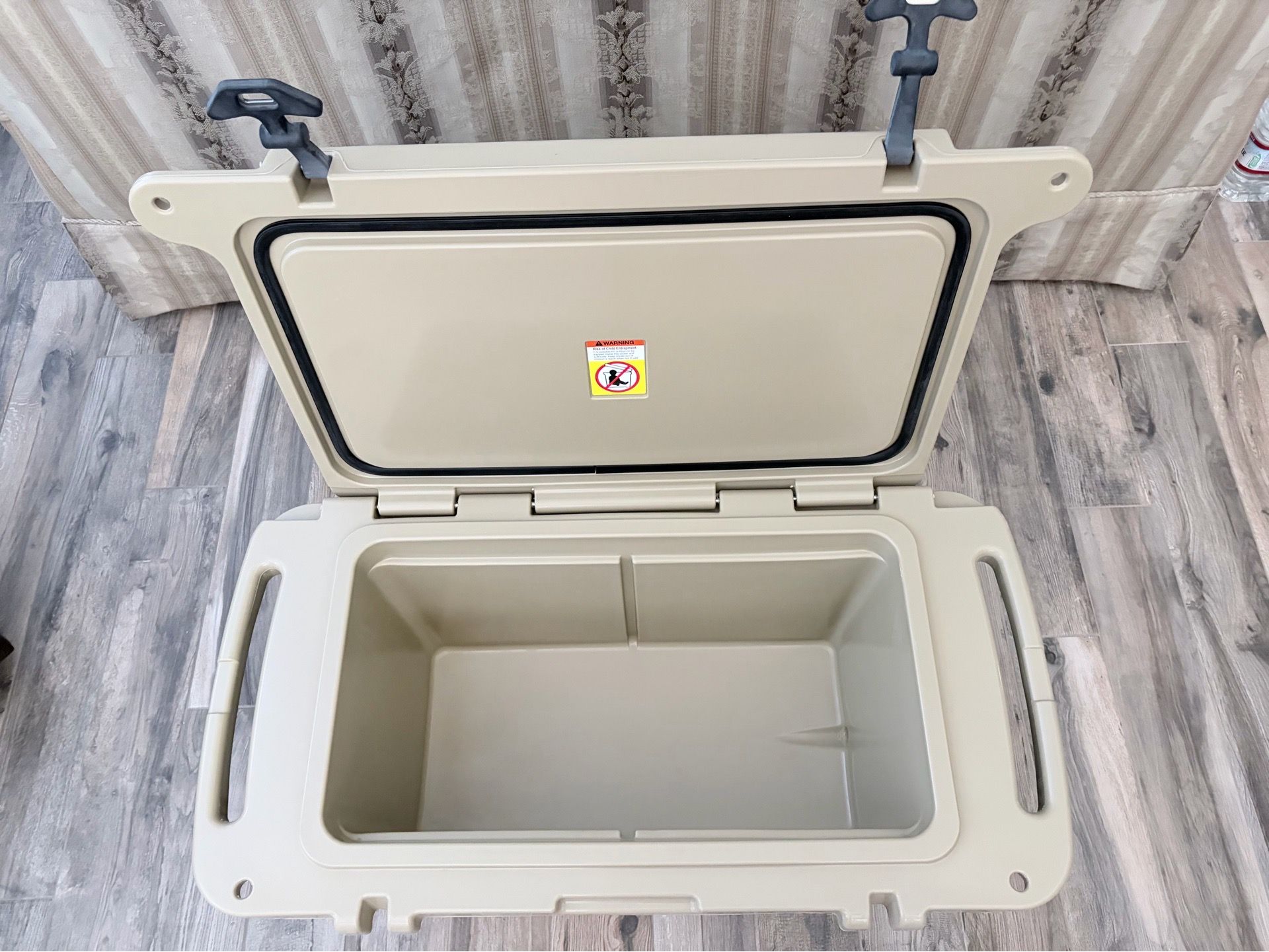 Cabela's Polar Cap Equalizer 80QT Cooler UK Tan