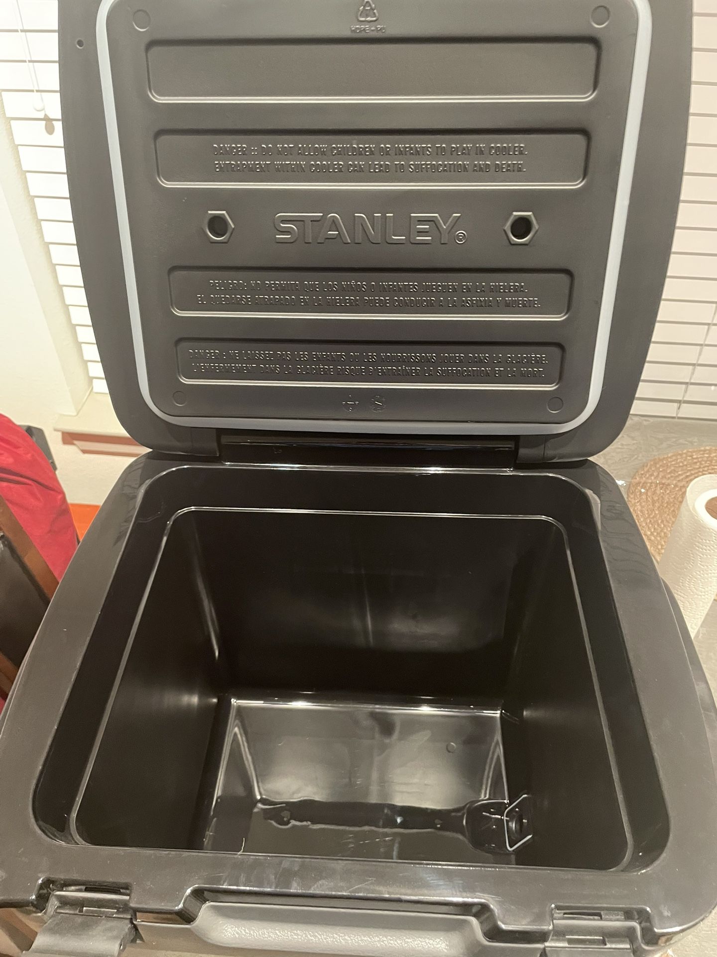 Stanley 30QT Charcoal Cooler UK Brand New