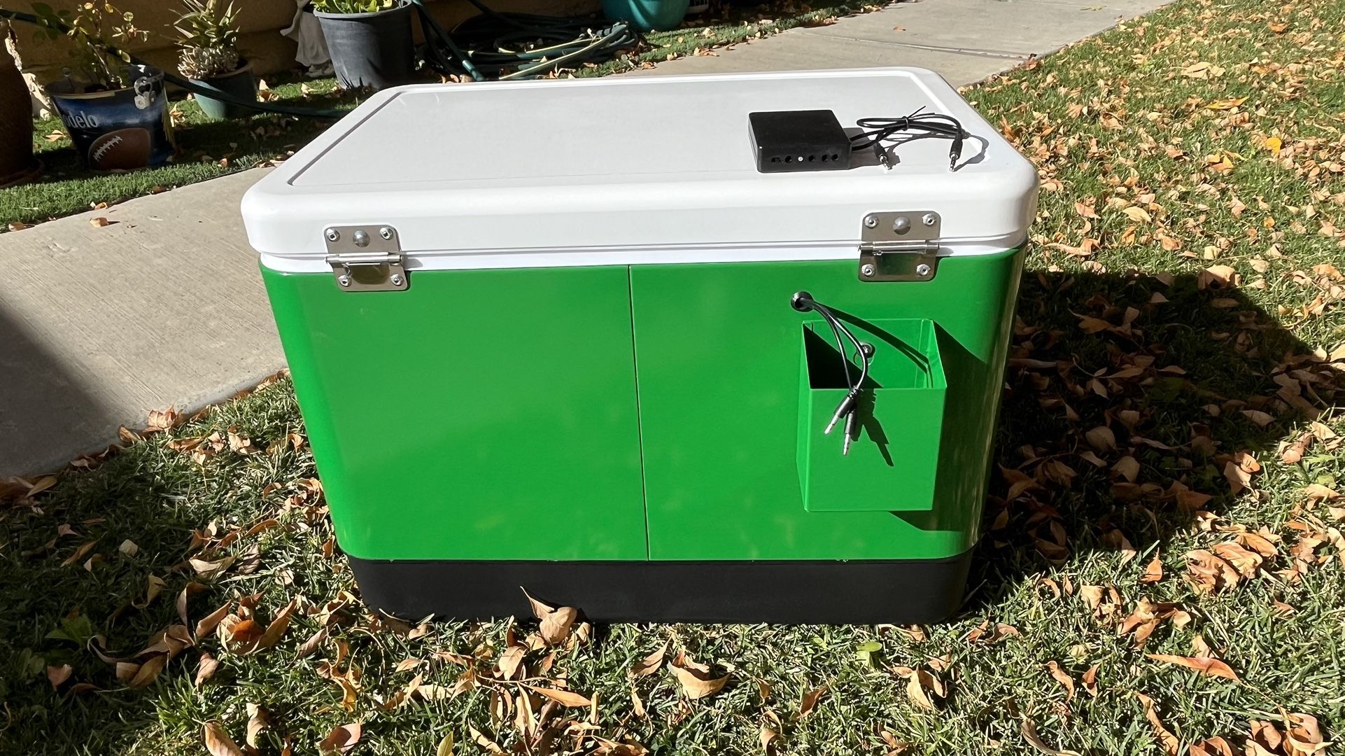 Heineken 54QT Bluetooth Cooler UK Green Metal Speaker Cooler